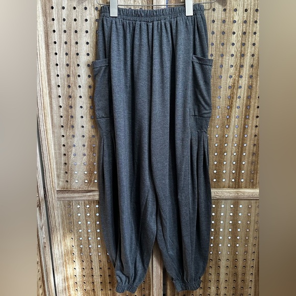 Grey Patched Pocket Carrot Joggers Pants Loungewear Baggy - Picture 4 of 7